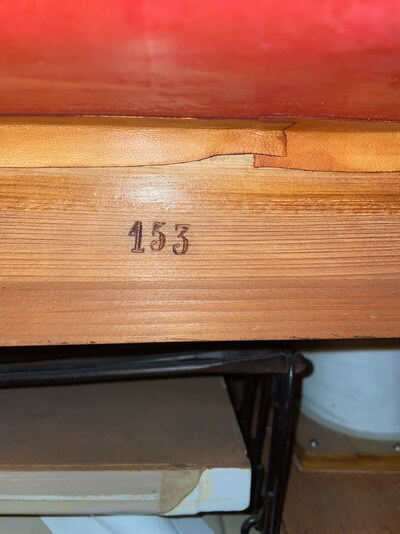 Serienummer in het Mortier-orchestrion in de Nethercutt-verzameling