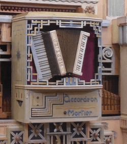 Mortier accordion on Mortier organ #1047